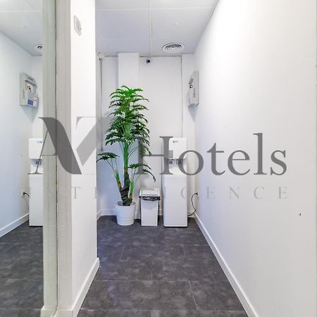 Ayz Ulises - Auto Check-In Property Madrid Esterno foto