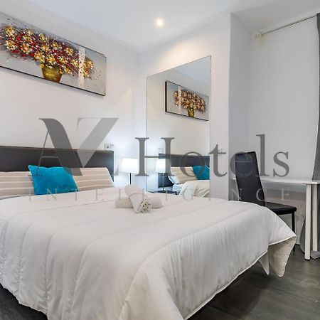 Ayz Ulises - Auto Check-In Property Madrid Esterno foto