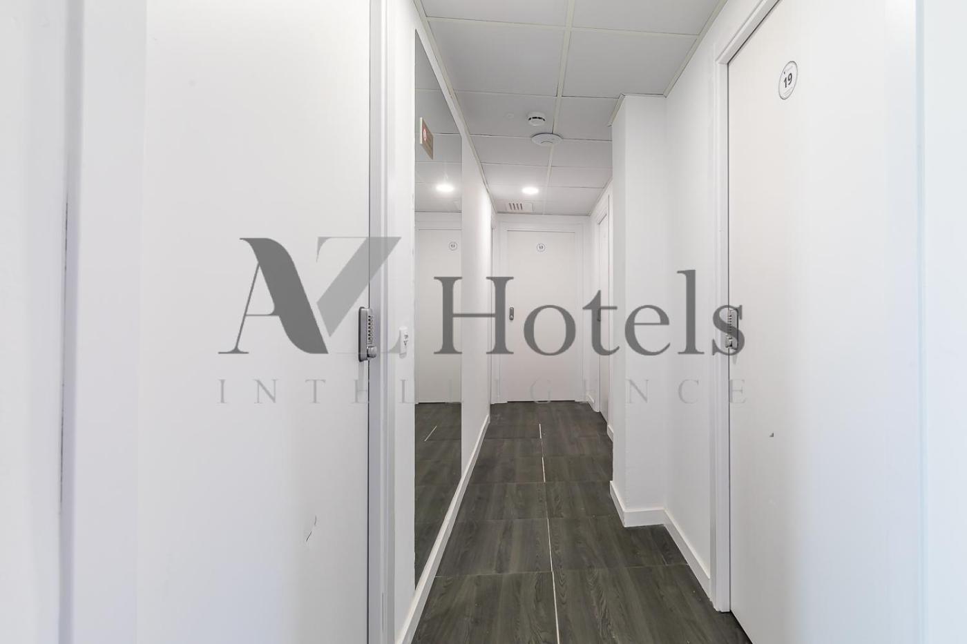 Ayz Ulises - Auto Check-In Property Madrid Esterno foto