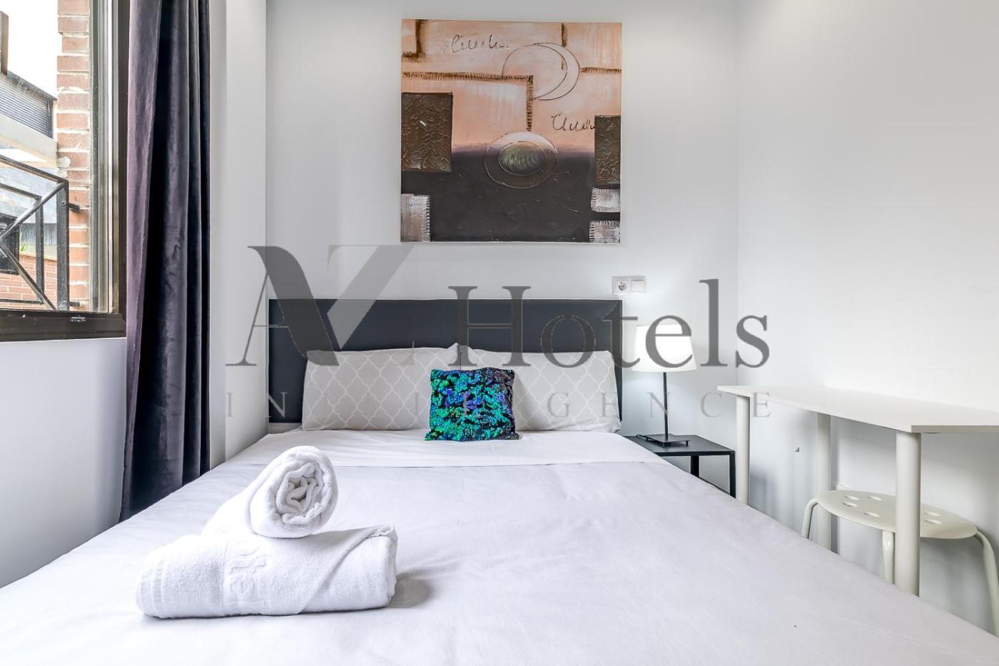 Ayz Ulises - Auto Check-In Property Madrid Esterno foto