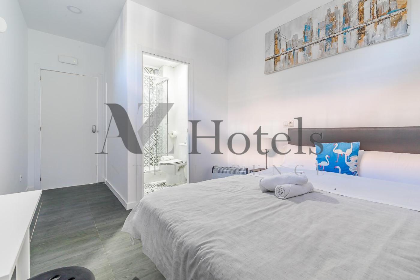 Ayz Ulises - Auto Check-In Property Madrid Esterno foto
