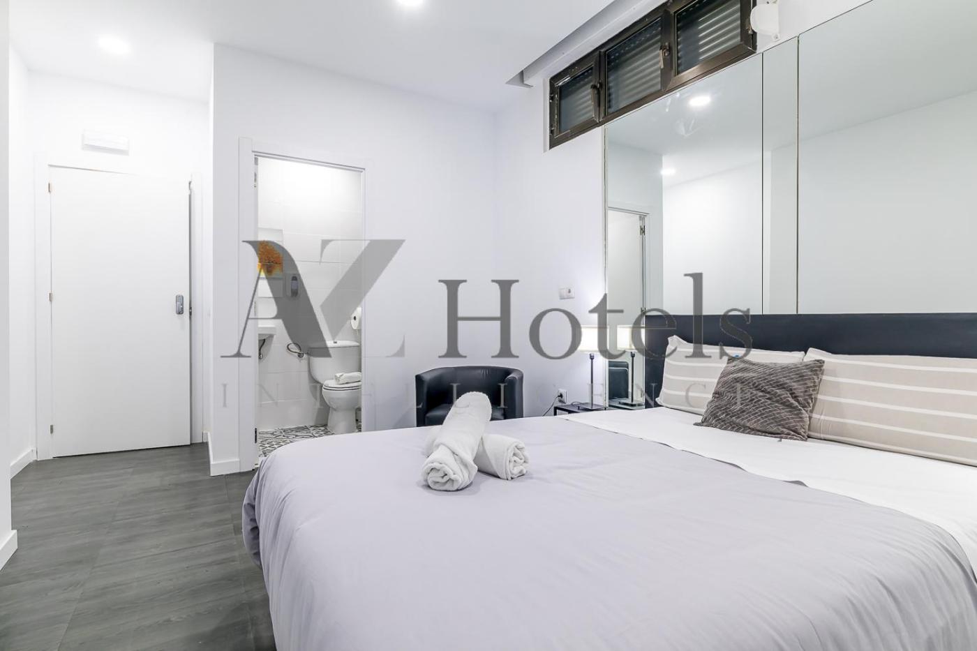 Ayz Ulises - Auto Check-In Property Madrid Esterno foto